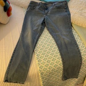American Eagle super stretch jegging